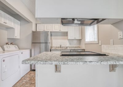 Lincoln Townhomes 3 Bedroom - Kitchen